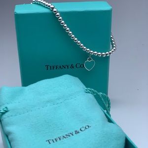 ❤️SOLD❤️ Tiffany & Co.  blue heart dainty bracelet